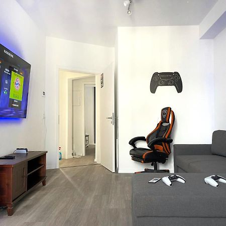 Jaybnb - Gaming Apartment Ps5 65 Zoll 4K Tv Wohnung Mit Balkon Дортмунд Екстер'єр фото