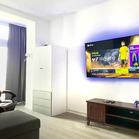 Jaybnb - Gaming Apartment Ps5 65 Zoll 4K Tv Wohnung Mit Balkon Дортмунд Екстер'єр фото
