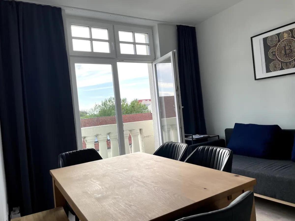 Jaybnb - Gaming Apartment Ps5 65 Zoll 4K Tv Wohnung Mit Balkon Дортмунд Екстер'єр фото